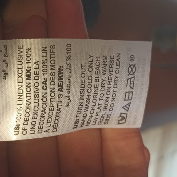 NWOT Black Beautiful Exotic Chico's V Neck Linen Top w Elephant Decor US Size S - Picture 6 of 7